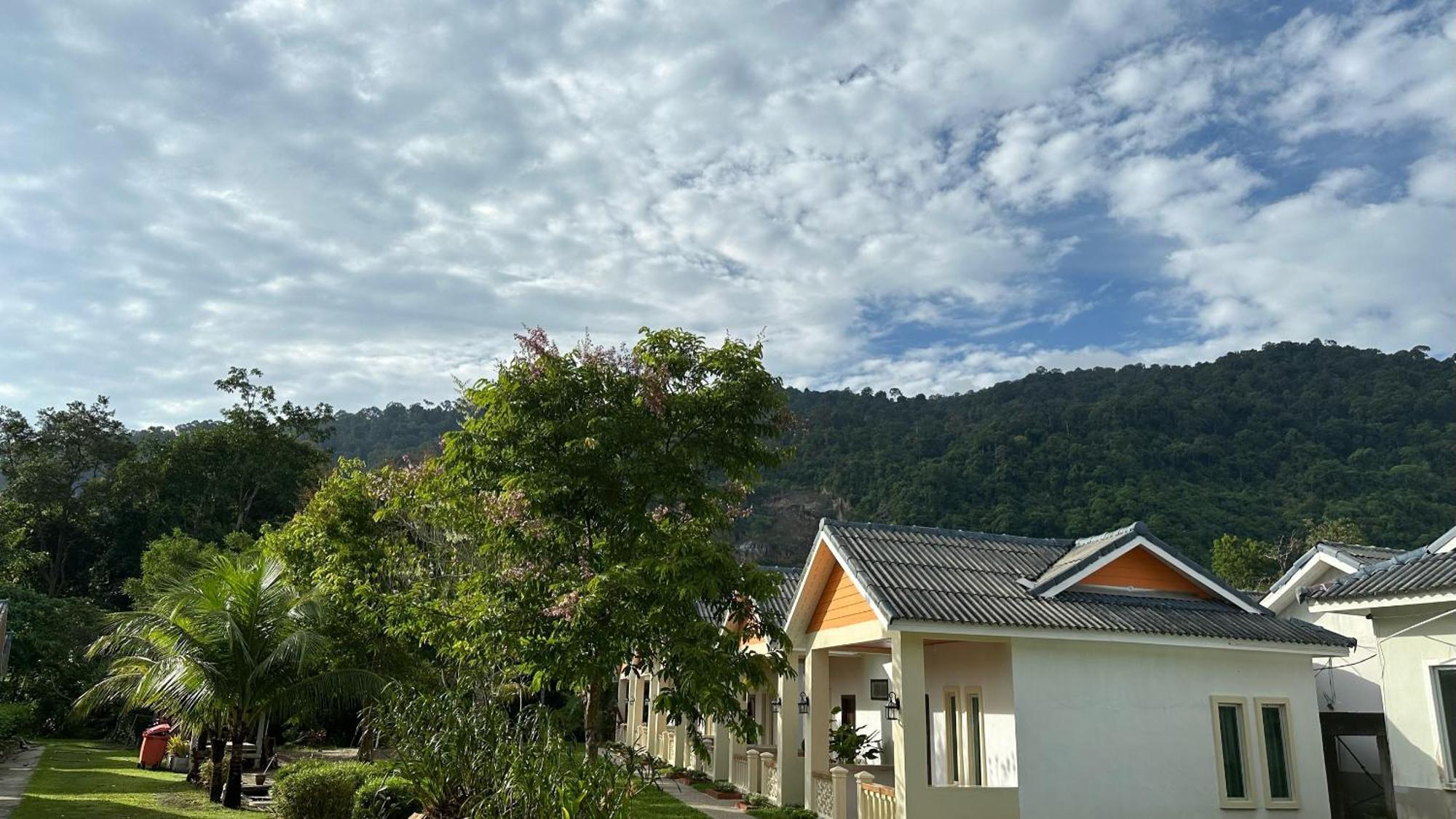 Tc Garden Resort Kuah Buitenkant foto